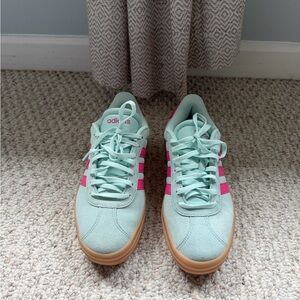 NWOT VL Court Bold Adidas Mint Green Sneakers with Pink Highlights